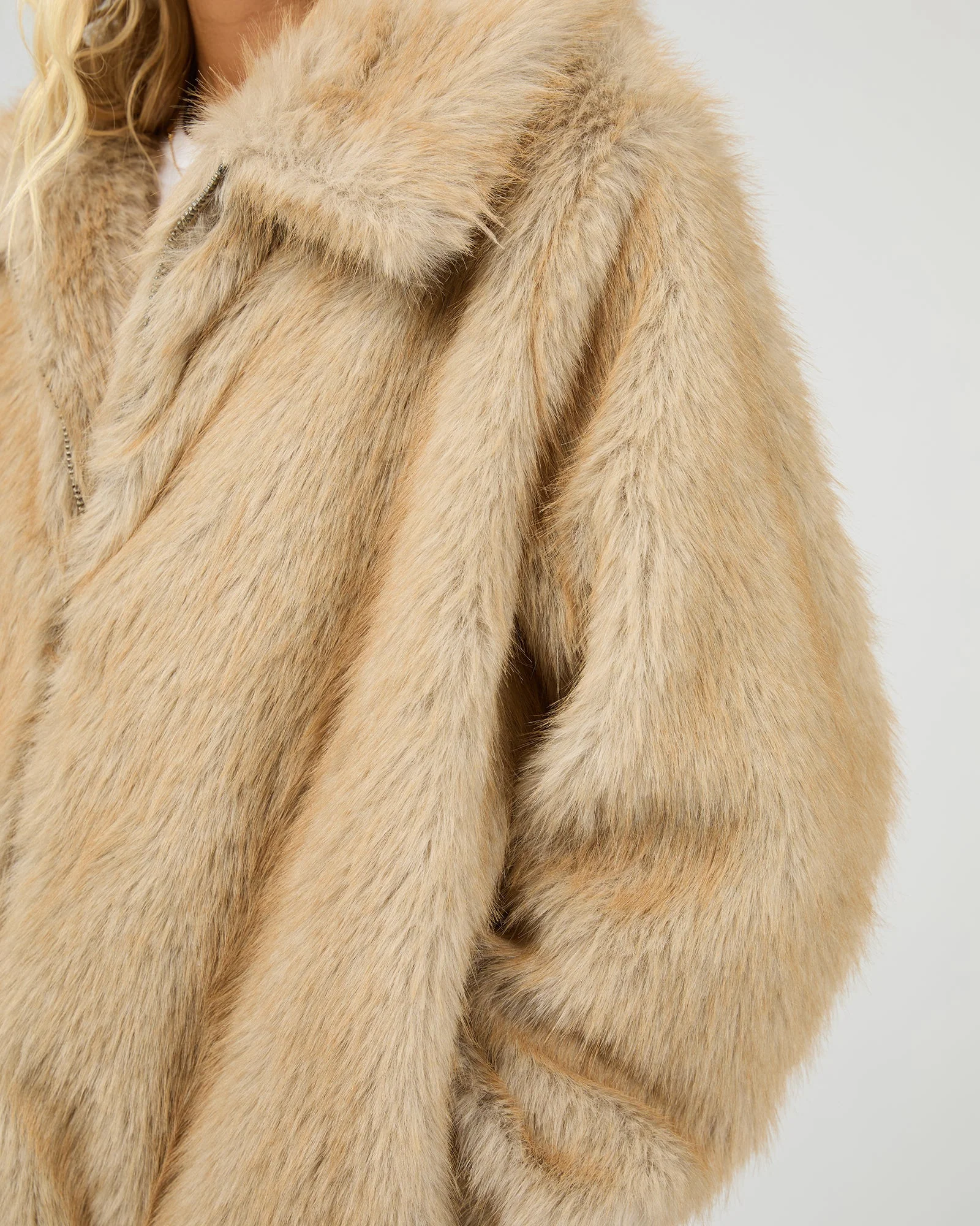 All About Eve - Sable Faux Fur Zip Coat - Image 4