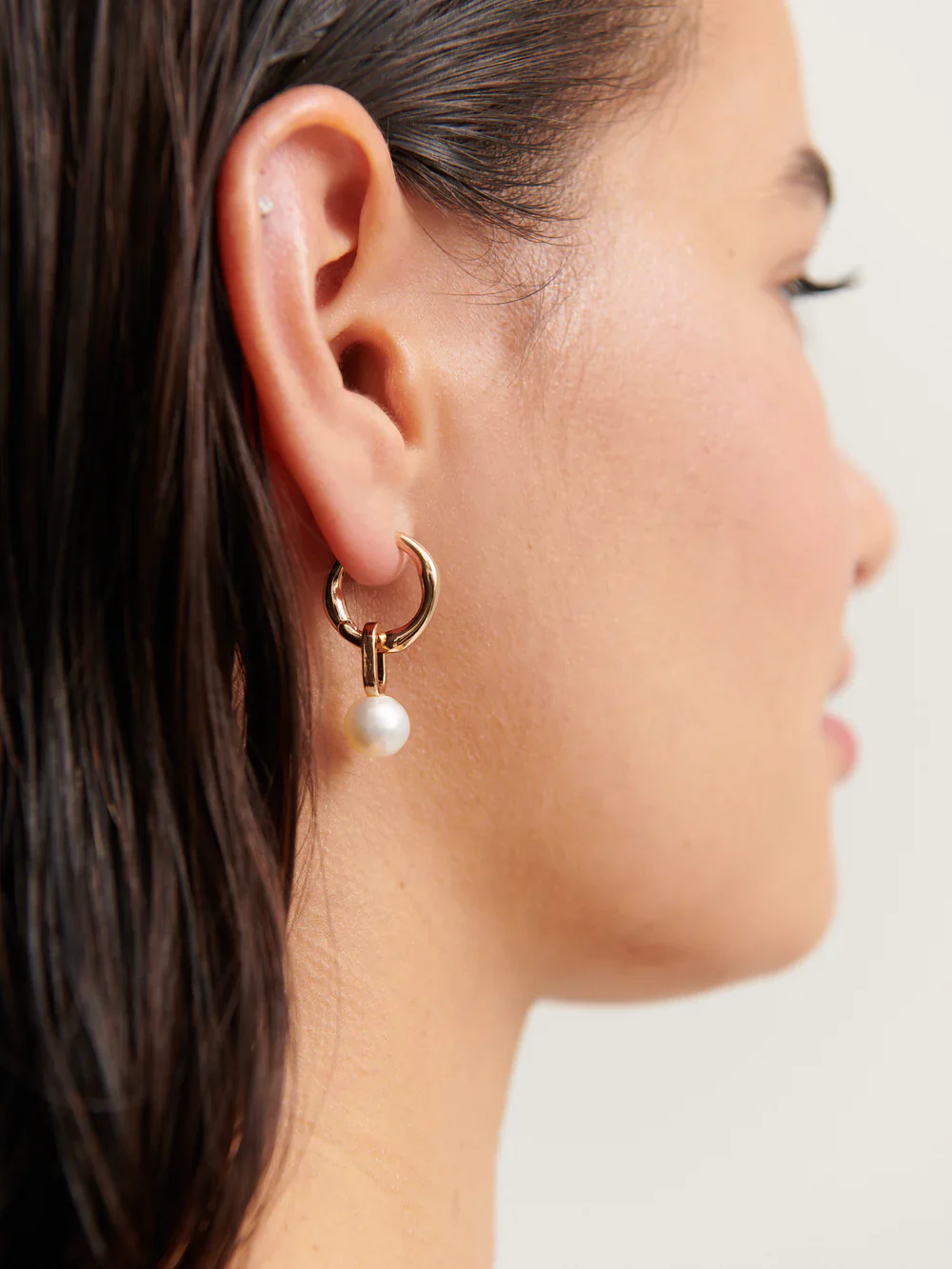 Angels Whisper - Bella Hoop Pearl - 18k Gold Plated Earrings - Image 2