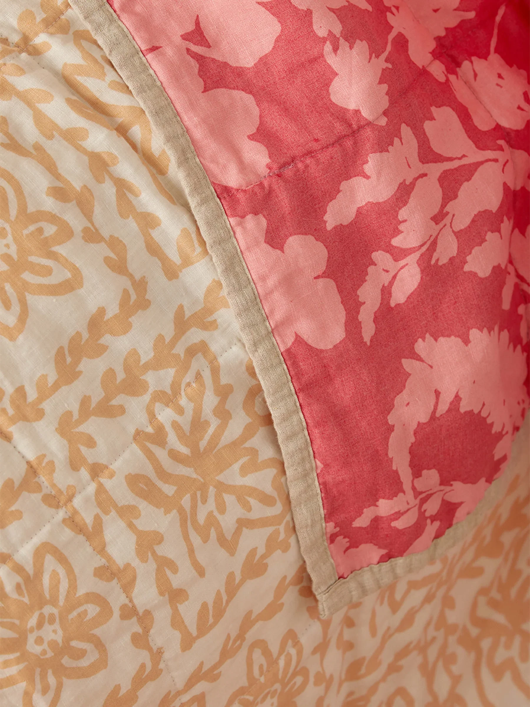 Bonnie & neil - Petal Pink & Daisy Buff Linen Quilted Throw - Image 5