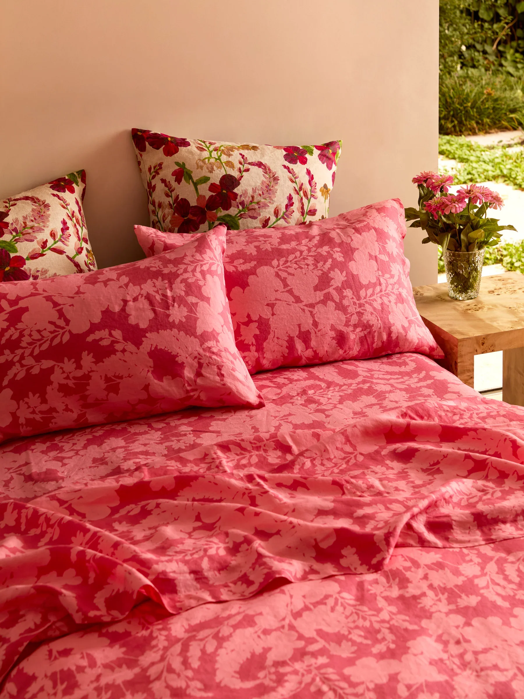 Bonnie & Neil - Petal Pink Linen Standard Pillowcases