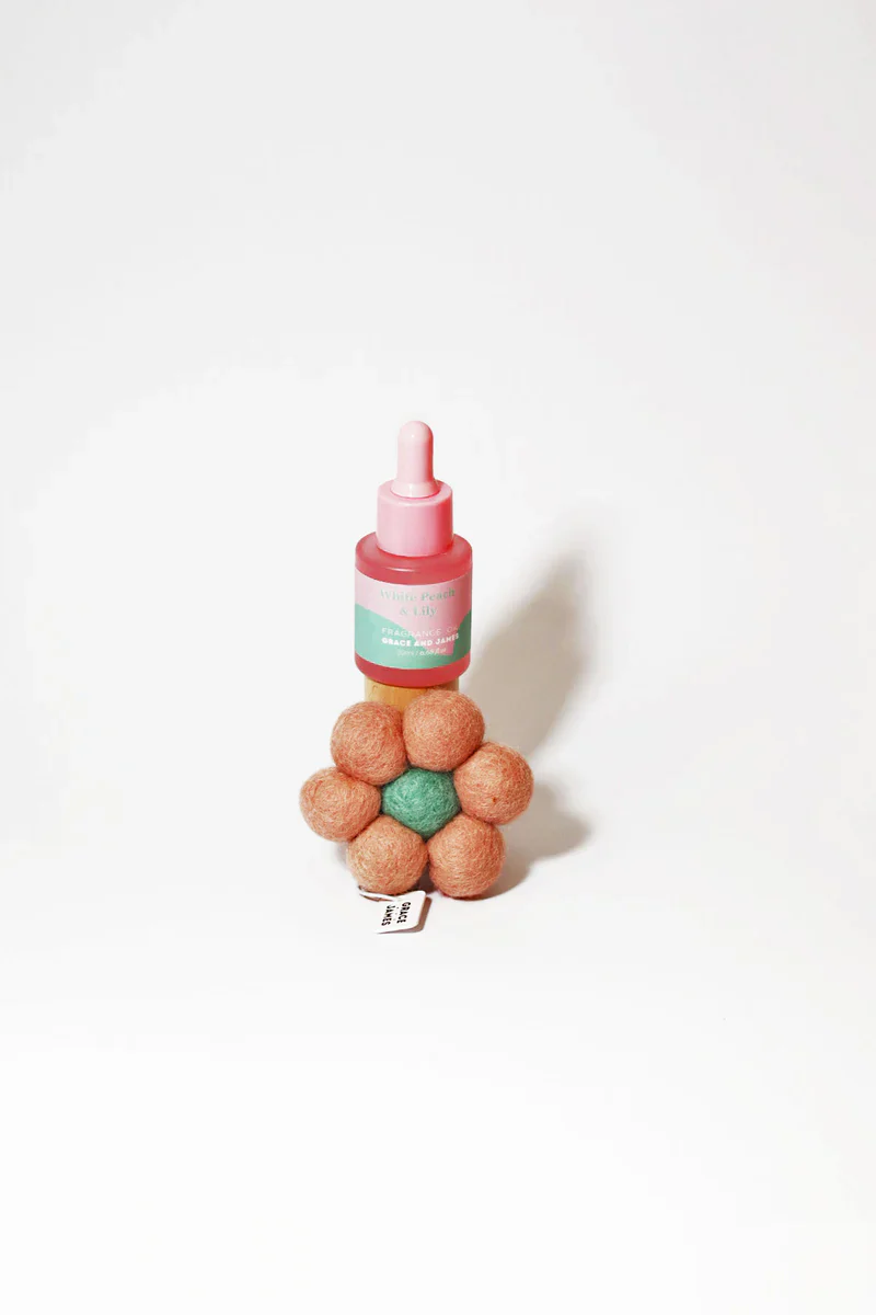 Grace & James - White Peach & Lily Air Freshener