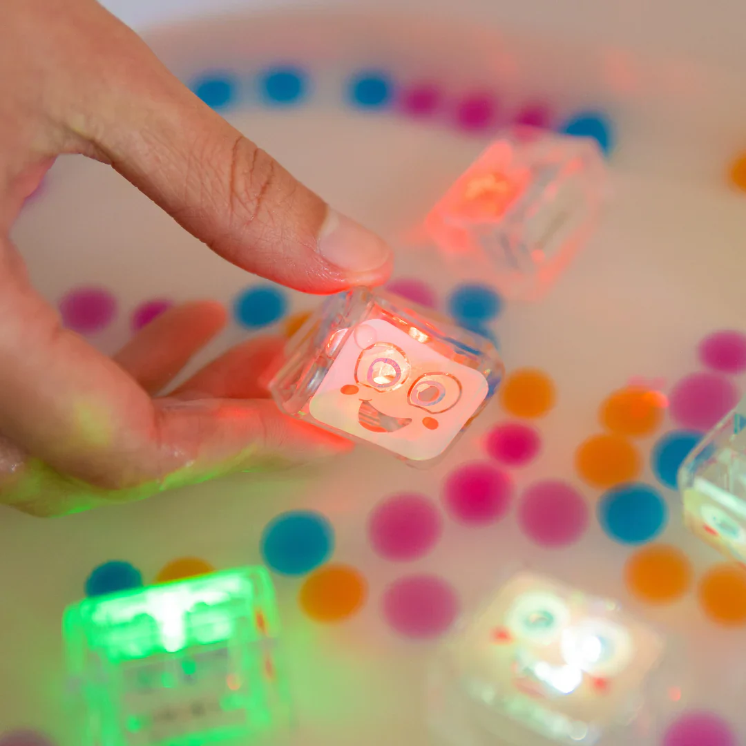 Jellystone Designs - Glo Pal Cube Sammy (Red) - Image 3