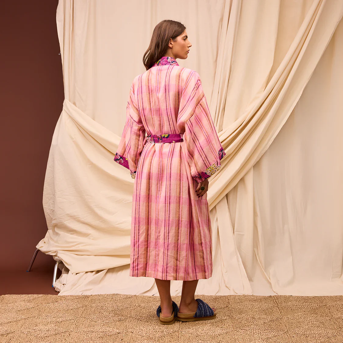 Sage & Clare - Nicolette Linen Robe - Poudre - Image 4