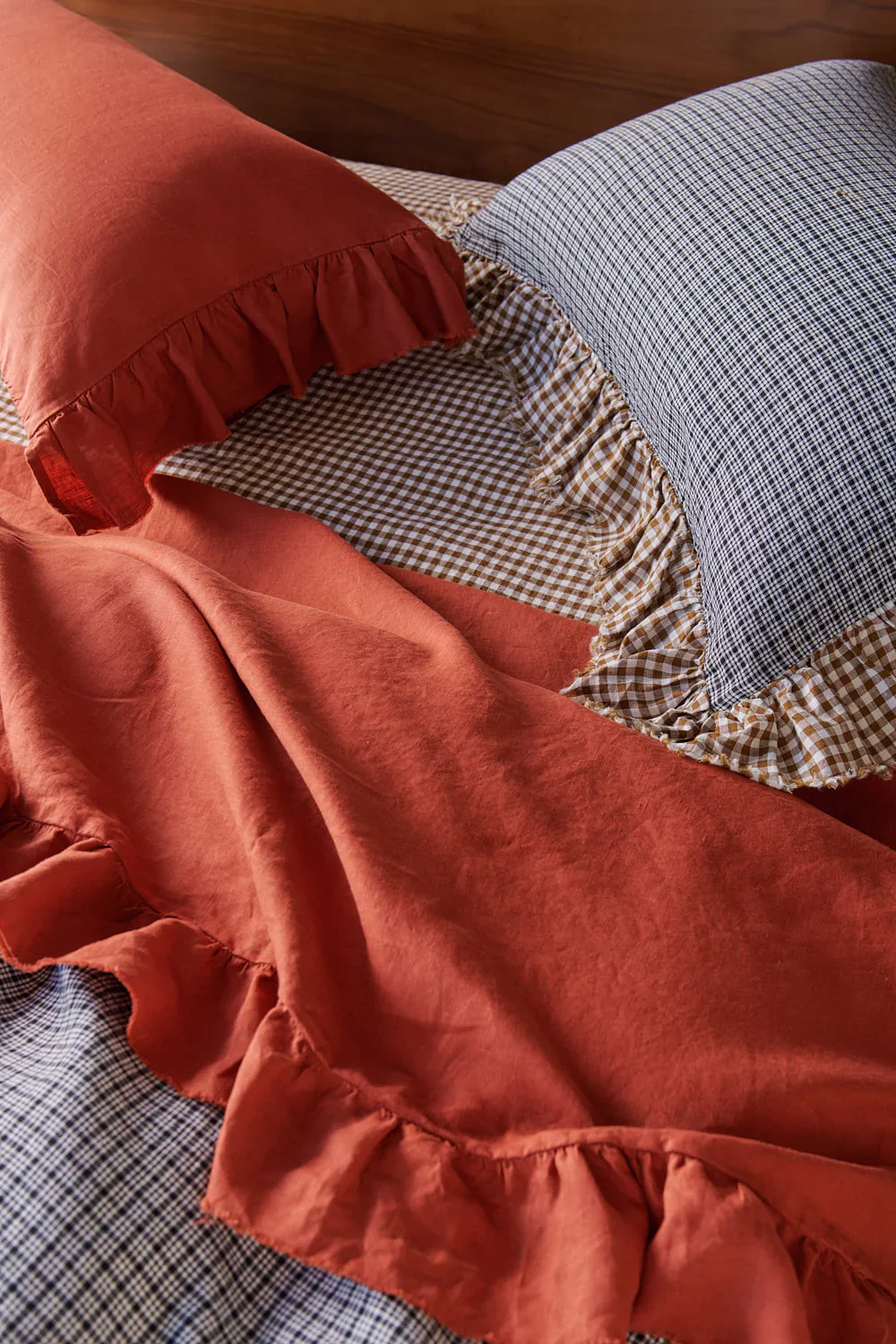 Society of Wanderers - Gumnut Gingham Fitted Sheet - King - Image 3