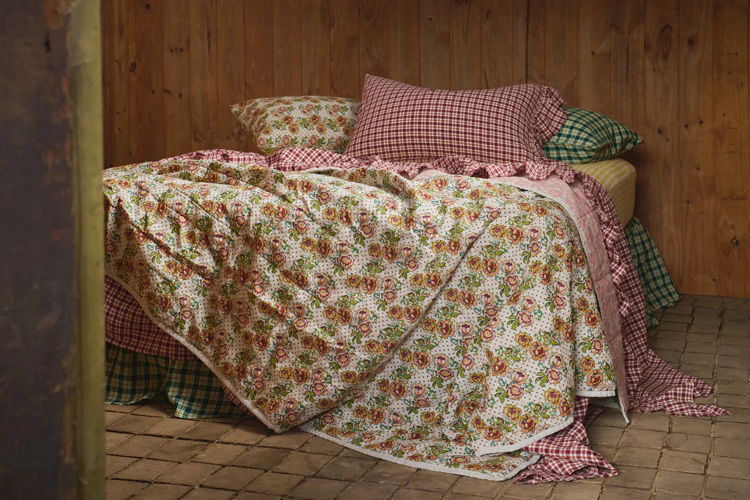 Society of Wanderers - Muriel/Rhonda Double Sided Quilt - King