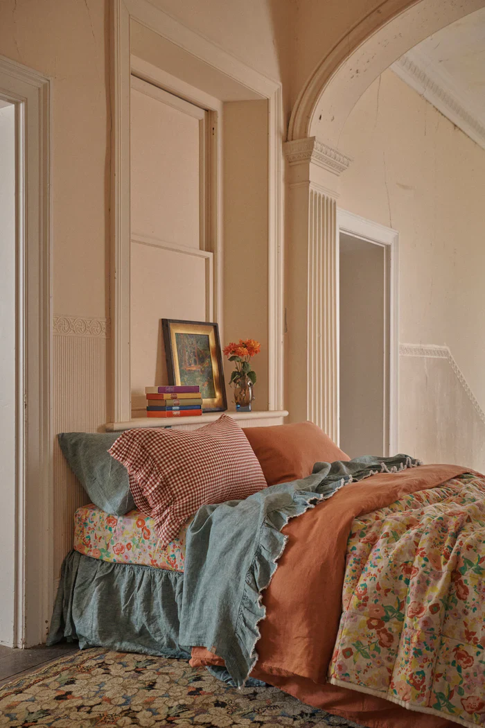 Society of Wanderers - Paloma Quilt - Standard - Image 3