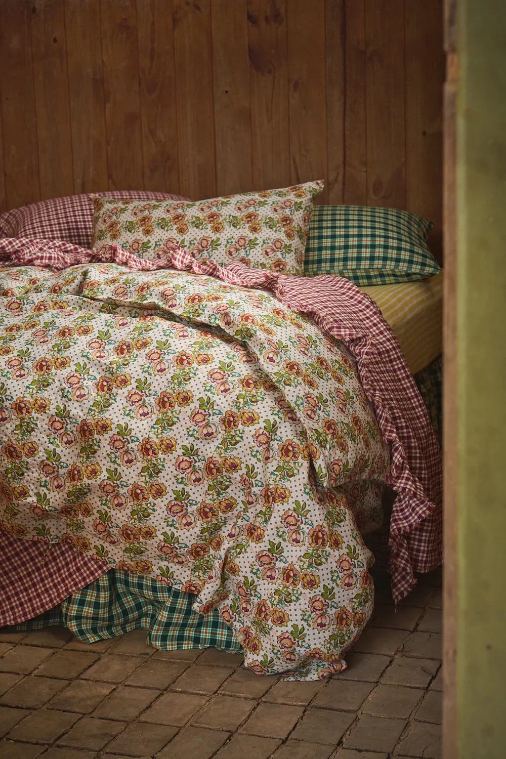 Society of Wanderers - Rhonda Duvet Cover - King