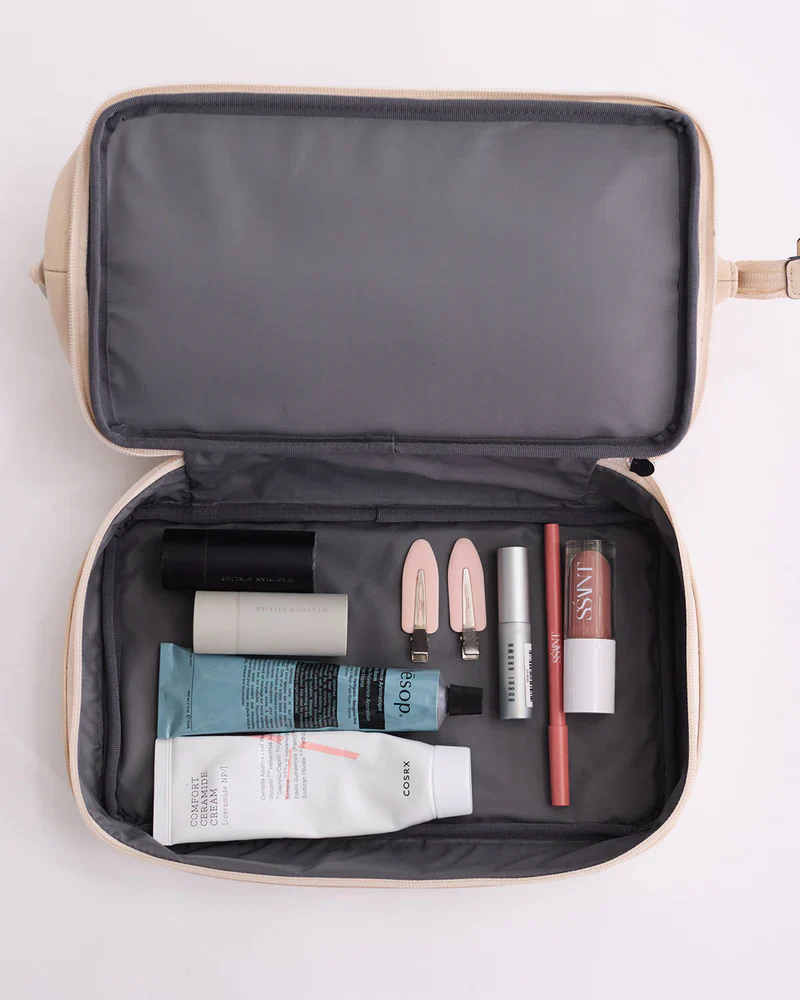 The Horse - Holiday Vanity Case - Oat - Image 5